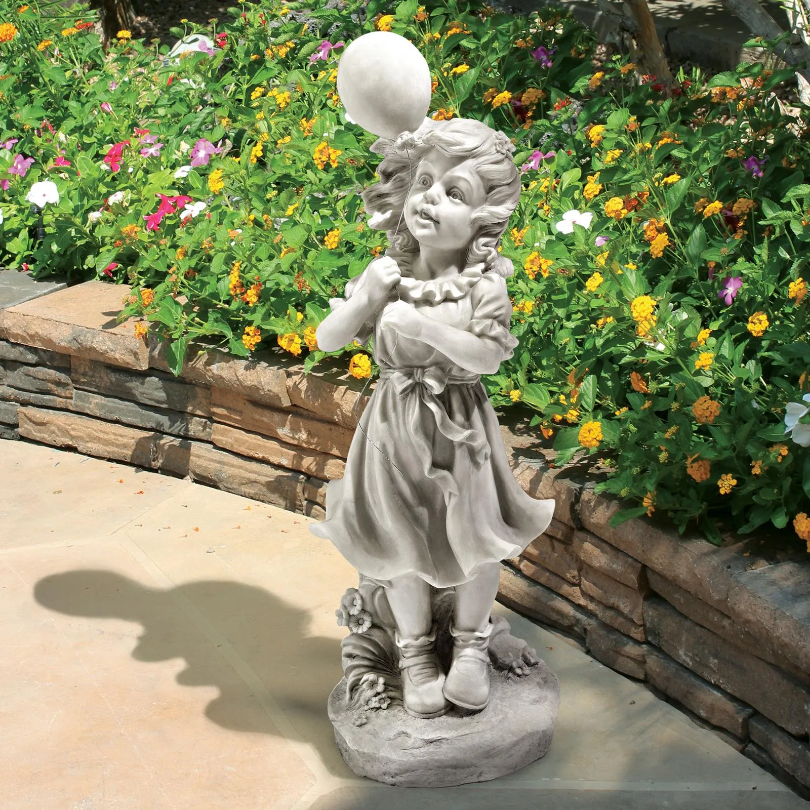 Jessie and Her Balloon Statue